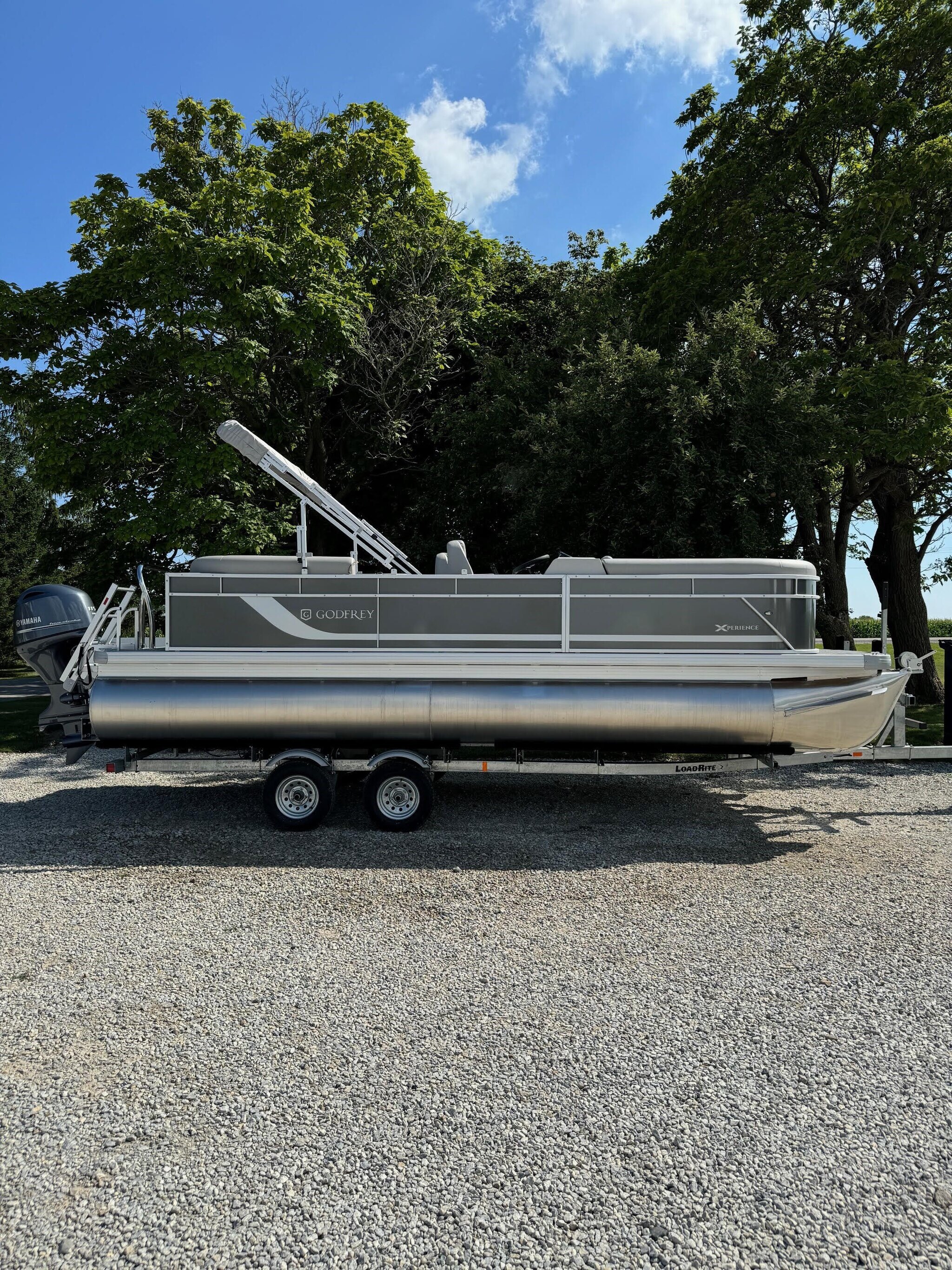 9489 663235 23328685 Godfrey Pontoons 2286sbx