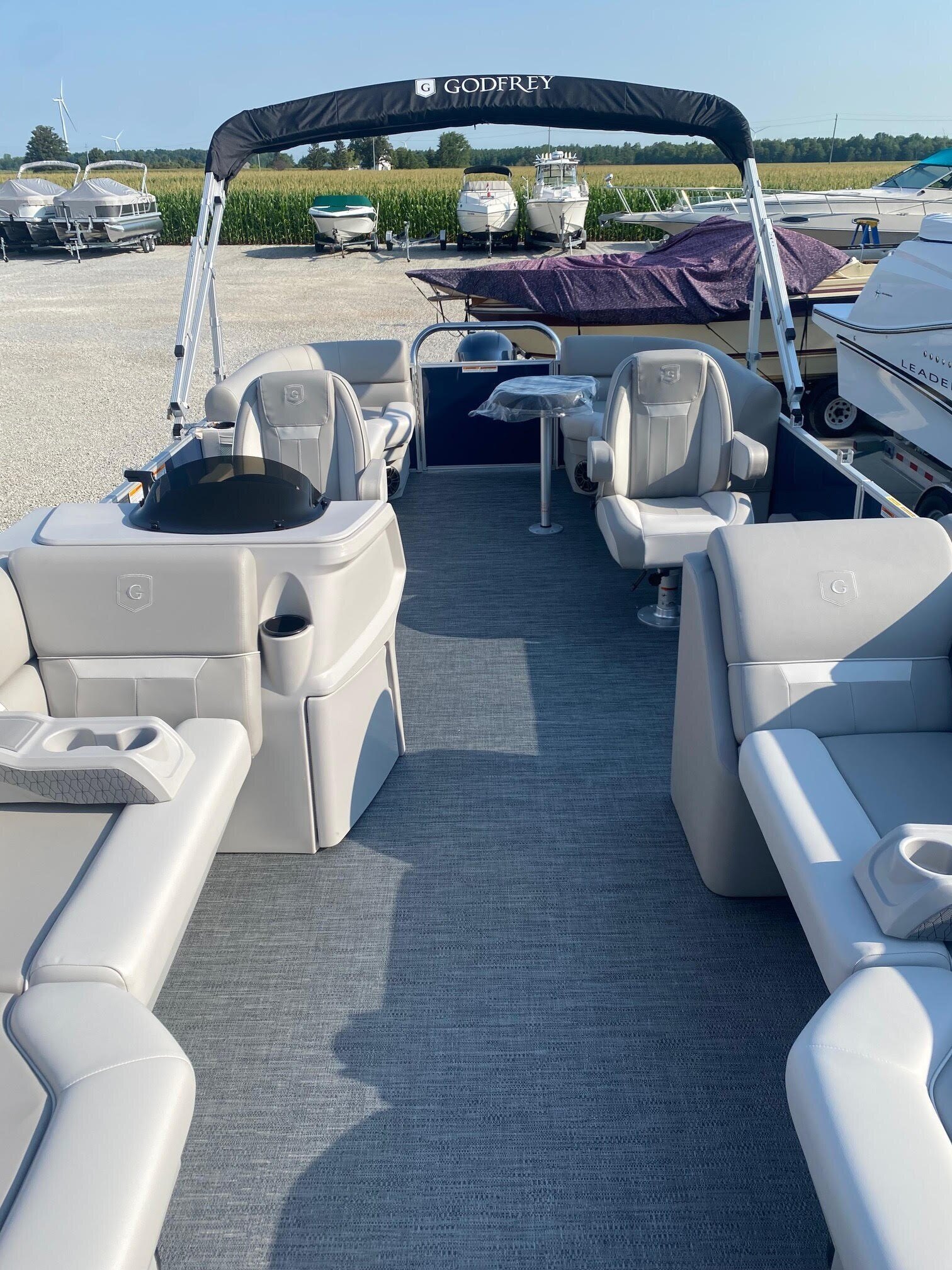 9489 663237 23328703 Godfrey Pontoons 2286sbx