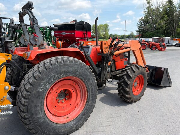2006 KUBOTA M6800DTHS used for sale - photo 6