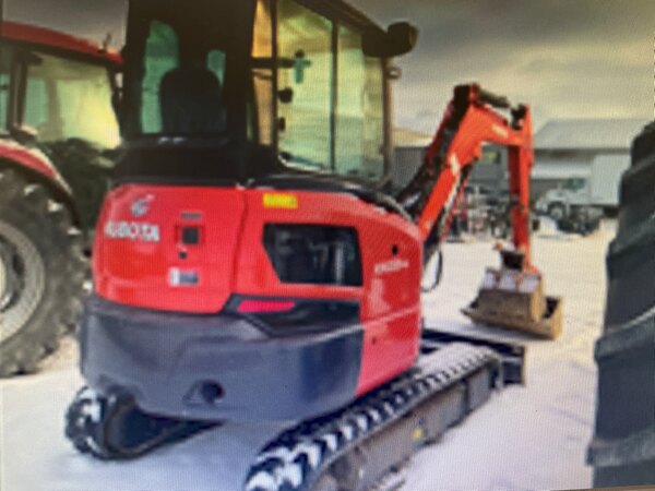 KUBOTA KX033 4