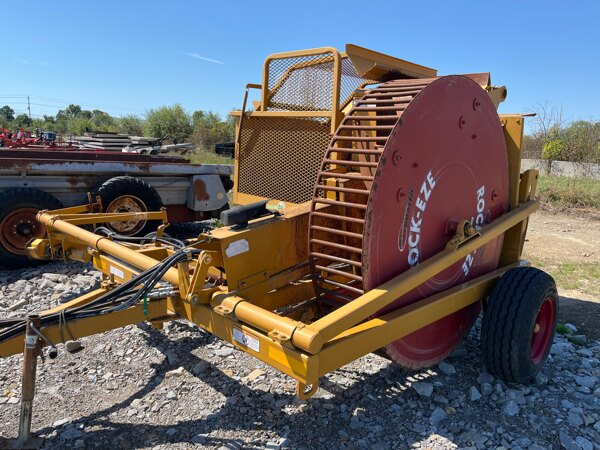 676b93b7363e4ddcb69ffbc1f3dd49ee