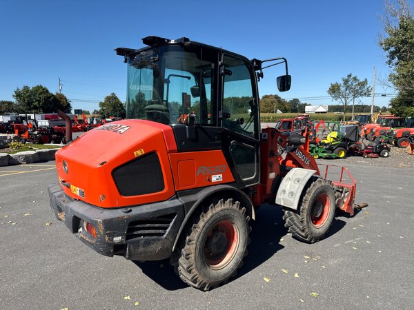 2018 KUBOTA R530C