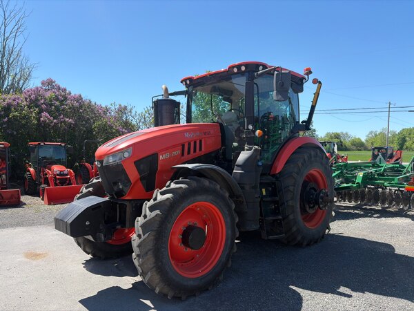 2021 KUBOTA M8 201 PS used for sale - photo 3