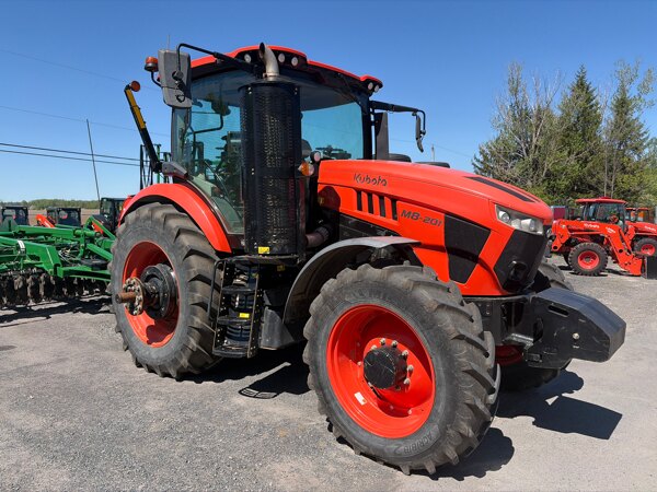 2021 KUBOTA M8 201 PS used for sale - photo 1