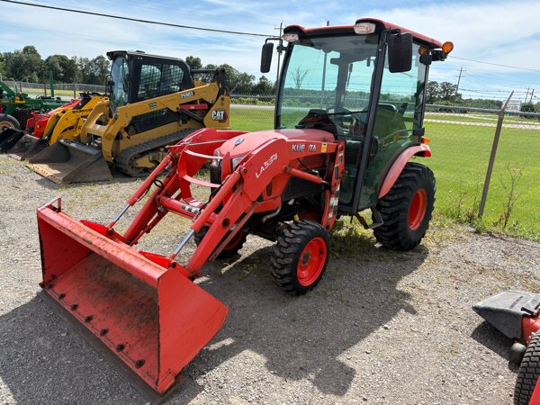 2017 KUBOTA B2650HSDC used for sale - photo 4