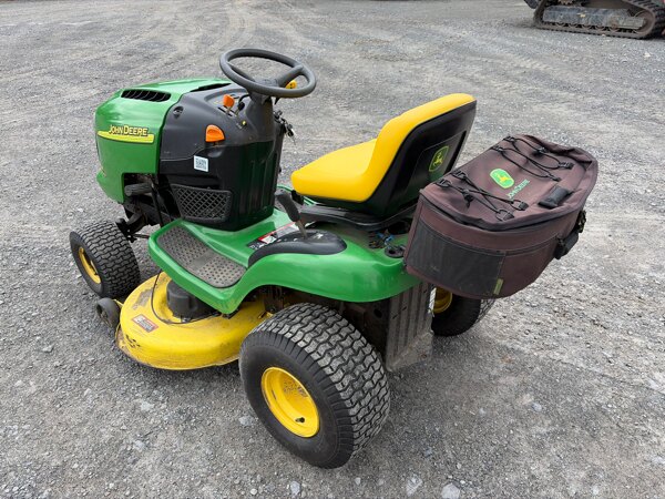 2005 JOHN DEERE L111A used for sale - photo 1