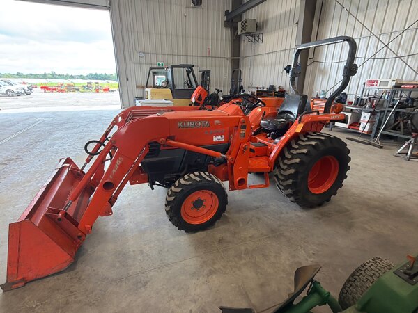 2008 KUBOTA L3400HST used for sale - photo 1