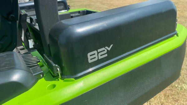 2025 GREENWORKS MZ608