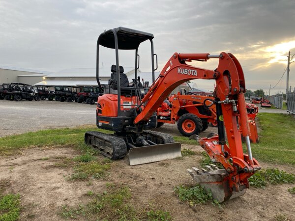  KUBOTA U17