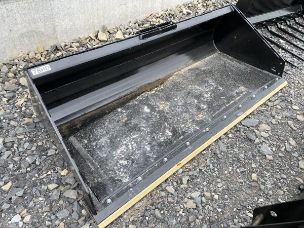 D8f1dd7f8d0c42079a76deb24dcd81d3