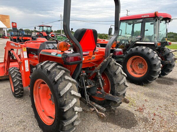 KUBOTA L3010HST used for sale - photo 1