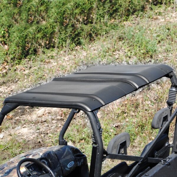 Toit de cabine Super ATV pour Polaris. Ce toit n'est pas compatible avec les pare-brise rabattables. Plastique noir