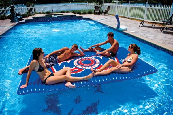 WOW Playmat Water Walkway Blue Lying, Kneeling, Sitting, Standing