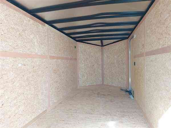 FOREST RIVER ULAFT 7X16 TANDEM AXLE BARN DOOR