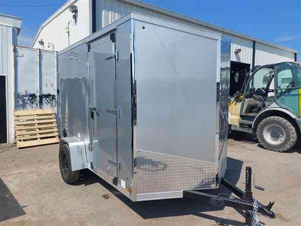 FOREST RIVER ULAFT 6X10 SINGLE AXLE BARN DOOR