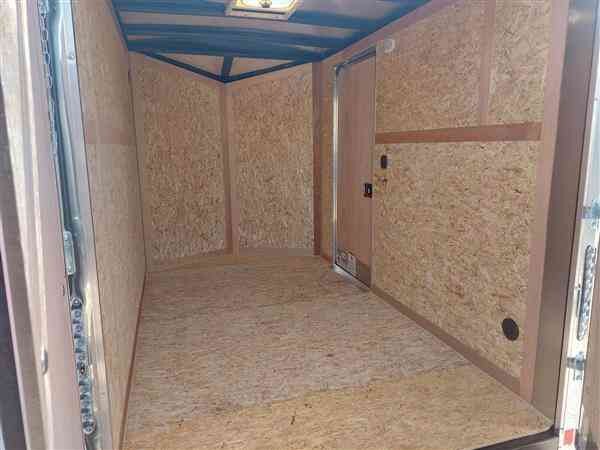 FOREST RIVER ULAFT 6X10 SINGLE AXLE BARN DOOR