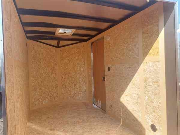 FOREST RIVER ULAFT 6X10 SINGLE AXLE BARN DOOR