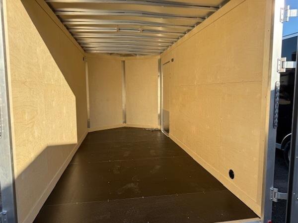 JENSEN GATOR ELITE 7X14 7K TANDEM AXLE BARN DOOR