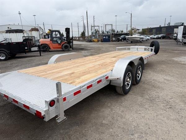 BEARCO 82X20 EQUIPMENT CAR HAULER TANDEM AXLE