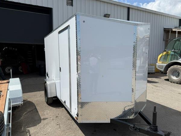 FOREST RIVER USECO 6X12 SINGLE AXLE BARN DOOR