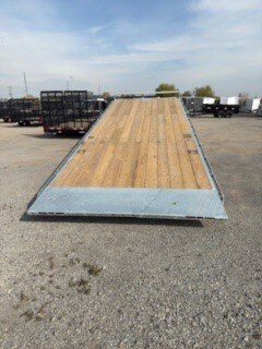 CANADA TRAILERS 8X24 21KTR TILT TRI AXLE