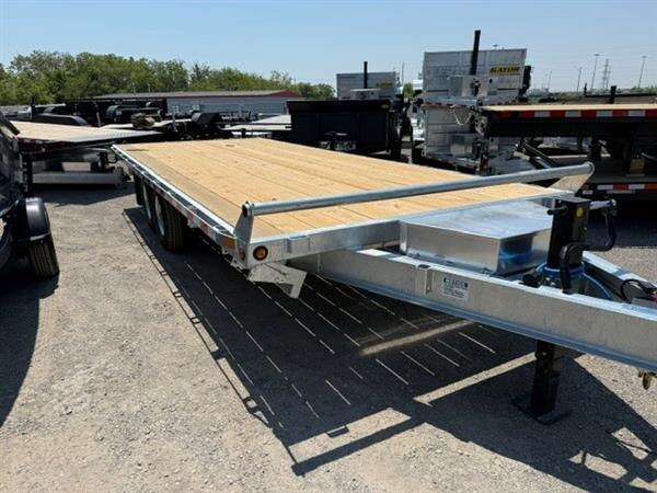 CANADA TRAILERS 102X20 16K STRAIGHT DECK TANDEM AXLE