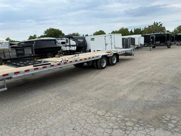 CANADA TRAILERS 102X30 DECK OVER TANDEM DUALLY (30KD)