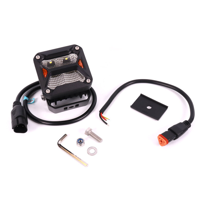 CUBE DRIVING LED LIGHTS 3 2400LM/20W DT PLUG