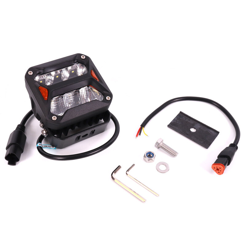 CUBE DRIVING LED LIGHTS 4 2700LM/30W DT PLUG