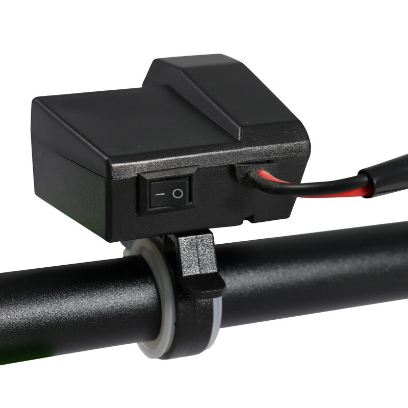 VOLT METER USB 2X3.1A HANDLEBAR OR MIRROR TYPE