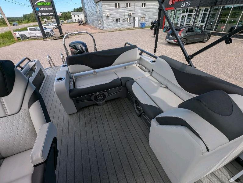 AVALON LSZ 2385 BANQUETTE ARRIÈRE POLYVALENTE 2023